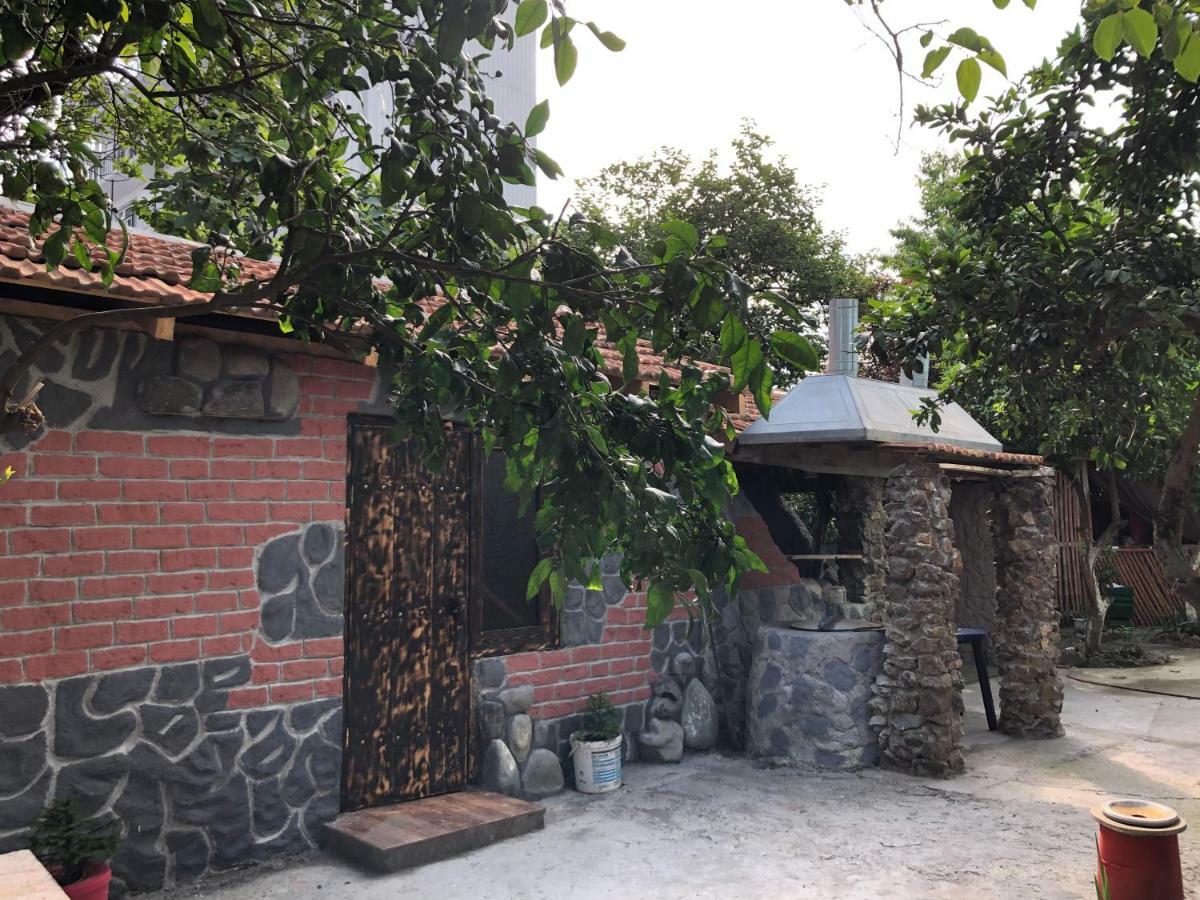 Mzeos House Hotel Batumi Eksteriør billede